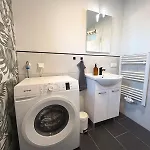 R&s-homes-2025-kitchen,balcony,tv Διαμέρισμα *