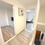 R&s-homes-2025-kitchen,balcony,tv Μπραουνσβάιγκ