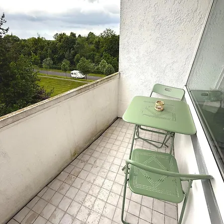 R&s-homes-2025-kitchen,balcony,tv アパート