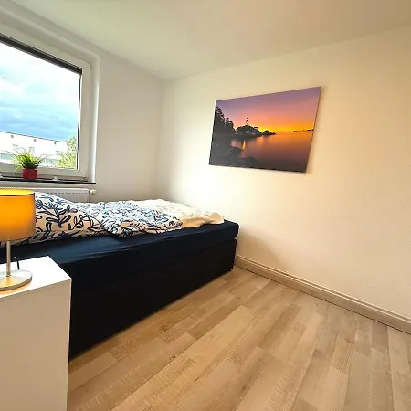 R&s-homes-2025-kitchen,balcony,tv Μπραουνσβάιγκ