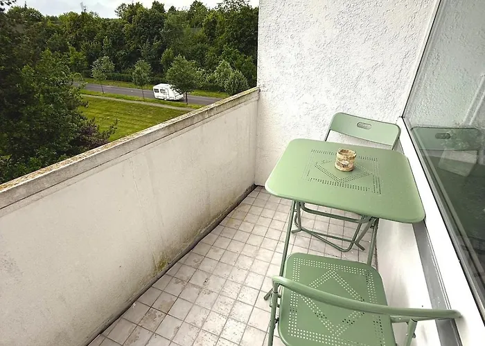 R&s-homes-2025-kitchen,balcony,tv דירה