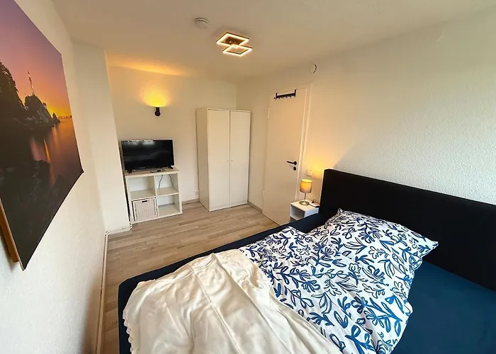 R&s-homes-2025-kitchen,balcony,tv בראונשווייג