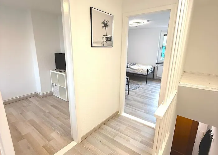 R&s-homes-2025-kitchen,balcony,tv בראונשווייג